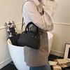 Bolso de Mano Tipo Concha para Mujer 2025 Verano Nueva Moda Casual Fresco Nicho Elegante Bolso Cruzado de Cadena