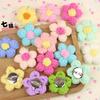 Spot handmade lã puff flor broche bonito cinco pequenas flores crochê DIY acessórios de cabelo feitos à mão