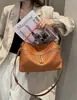 Bolso de cuero genuino para mujer de comercio exterior transfronterizo, estilo nuevo, bolso de mano de piel de vaca de flor natural, bolso cruzado de cuero suave casual para mujer