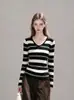 Suéter de punto de manga larga a rayas estilo coreano con cuello en V y cordones para mujer, principios de otoño, espalda calada, corte ajustado, favorecedor, se puede usar solo, top 25795