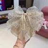 Accesorio para el cabello estilo Hepburn de lunares con una pinza de tiburón grande, diseñado para cabello voluminoso, adecuado para coletas altas, pinza de cangrejo triangular, accesorio para el cabello para mujer