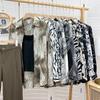 Camisa Holgada de Estilo Frío con Estampado de Leopardo de Tinta de Manga Larga para Mujer Otoño Elegante Sentido del Diseño Nicho Top de Superposición