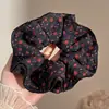 Diadema de lazo de encaje de moda, banda para el cabello extragrande estilo coreano, delicado patrón floral, perfecta para crear un peinado de moño