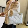 2026 Nova Bolsa Grande de Xadrez Diamante Moda Tendência Celebridade da Internet Bolsa de Ombro Único Transversal Grande Capacidade Corrente Feminina Versátil