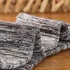 Calcetines de Lana para Hombre para Otoño e Invierno, Engrosados y Forrados de Felpa, de Longitud Media hasta la Pantorrilla, Resistentes al Olor, Cálidos, Resistentes al Frío, Calcetines Largos de Bucle de Toalla para Invierno