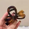 Pinza de tiburón de tamaño mediano para mujeres con cabello fino, para crear un recogido de media altura elegante, pinza de garra sofisticada y delicada para la parte posterior de la cabeza