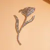 Broche de Flor de Rosa Estilo Metal Transfronterizo Europeo y Americano, Sensación de Lujo Ligero y Gama Alta, Accesorio Único y Elegante para Traje