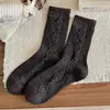Estilo Otoño e Invierno Color Café Calcetines de Lana de Media Pantorrilla Rayas a Cuadros Engrosados Cálidos Calcetines de Felpa Calcetines Largos Simples