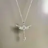 Colar Feminino Asas de Anjo Coração de Diamante de Cristal Chave Design Versátil de Luxo Leve Toque de Alto Padrão Acessórios de Corrente de Clavícula