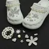 Zapatos Vintage Perforados con Abalorios de Alta Resistencia, Decoraciones de Flores Plateadas Perla, Hebillas de Zapato de Lujo y Accesorios para Zapatos de Ballet