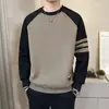 Sudadera de Patchwork Otoñal de Color Contrastante Moda Masculina Estilo Coreano Versátil Casual Rayada Ropa de Pareja Top de Cuello Redondo de Manga Larga