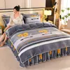 Conjunto de Quatro Peças de Veludo Leite de Inverno, Espessado e Quente, Conjunto de Quatro Peças Estilo Saia de Cama com Forro de Fleece, Capa de Edredom de Flanela, Conjunto de Três Peças para Estudantes