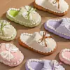 Pantuflas de algodón felpudo con lazo, estilo nuevo, transfronterizas, para mujer, cálidas de invierno, antideslizantes, de suela gruesa, adecuadas para usar después del parto, lindas y esponjosas, para interior
