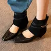 Tendencia Otoño/Invierno 2026 Nuevo Estilo Estilo Coreano Punta Cuadrada Piel Tejida Hebilla Botines Cortos Moda para Mujer Commute Botas de Moda que Aumentan la Altura