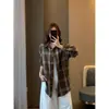 Zedaijiayi 26ª Nova Camisa de Manga Longa Xadrez Contrastante Retro Primavera e Verão Jaqueta Casual com Proteção Solar para Mulheres