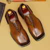 Sapatos de casamento masculinos feitos à mão, sapatos sociais masculinos de couro, couro genuíno, estilo britânico, luxo leve, bico largo, sapatos masculinos de alta qualidade