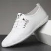 Nuevos Zapatos de Cuero Casuales Diarios para Hombre Primavera y Verano 2026, Zapatos Slip-On de Cuero Suave con Suela Suave para Hombre, Zapatos Blancos Juveniles