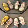 Chinelos Baotou Femininos Sapatos Preguiçosos para Exterior 2026 Verão Novo Laço Gentil Francês Slip-on Semiabertos Sapatos Individuais