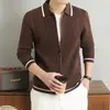 Suéter de Punto de Algodón para Hombre Otoño/Invierno 2026 con Solapa, Cardigan Exterior a Rayas de Moda y Versátil Cómodo Holgado
