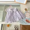 [Em Estoque] QW262821 Casaco Infantil 2026 Novidade de Outono Casaco Curto de Renda de Camada Dupla com Gola Boneca para Meninas