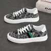 Zapatos para Hombre 2026 Nuevo Estilo Primavera Estilo Chino Transpirables Zapatos de Cuadros con Cordones Zapatos para Hombre de Caña Baja Zapatos Casuales de Lona para Hombre