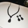 Conjunto de 2 peças de Brincos e Colar com Cravação de Diamantes Estilo Luxo Leve Moda Exquisito Elegante Alta Qualidade Corrente para Clavícula para Mulheres