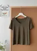 Camiseta corta de manga corta holgada para mujer con cuello negro extragrande, nuevo estilo de verano, casual, versátil, adelgazante, color liso, elástica, top con cuello en V, moderno