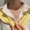 Luz de Luxo Pingente Vintage Francês Branco Fritillaria Colar de Amor Design de Nicho Feminino de Alta Qualidade Requintado Acessórios Suaves