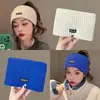 Faixa de Cabeça de Tricô para Esportes de Inverno 2025 Novo Estilo Protetor de Testa Faixa Quente Faixa de Cabelo Lenço de Cabeça Feminino de Aba Larga para Proteger do Frio