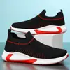 Zapatos Casuales de Moda Estilo Coreano para Hombre, Mocasines Ligeros y Transpirables Slip-On, Zapatos de Punto Volador de Talla Grande Transfronterizos, Zapatos de Papá