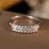 Anillo de Cobre Plateado de Tres Filas con Diamantes de Alto Gama, Diseño de Moda, Anillo de Circonita, Venta al por Mayor