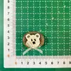 Otoño e Invierno Nuevo Estilo Bordado de Cabeza de Oso Aplique de Tela Accesorios para el Cabello Pasadores Materiales Zapatos Sombreros Pantalones Calcetines Bufandas Accesorios de Ropa