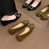 Sapatos Quadrados Retrô Femininos que Aumentam a Altura 2026 Elegantes para Primavera e Outono Versáteis Estilo Coreano Fivela de Strass Sapatos Baixos Rasos para Mulheres