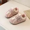 Nuevos zapatos de entrenamiento alemanes, zapatillas deportivas casuales para hombre, zapatillas de suela blanda para niña, zapatillas deportivas versión coreana para niños 2026 primavera y otoño