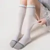 Calcetines de Compresión Deportivos Profesionales para Mujer, Estilo Delgado de Verano, Adecuados para Bádminton, Tenis, Correr y Calcetines Profesionales de Salto de Cuerda de Media Pantorrilla