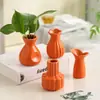 Estilo Crema de Ins Cerámica de Escritorio Jarrón Pequeño Renovación de Habitación Objetos Pequeños Cálidos Adornos de Flores Artificiales Decoración de Oficina