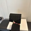 Billetera pequeña plegable con estampado de estrella de cinco puntas y purpurina fina de moda, estilo sobre simple con tapa abatible y múltiples ranuras para tarjetas para estudiantes