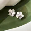 Pendientes Florales Dulces Vintage 2024 Nuevos de Lujo Ligero Gama Alta Nicho Diseño Único Pendientes de Pétalos Mori para Mujer