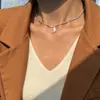 Collar de circonita cúbica estilo coreano, completamente incrustado con piedras brillantes, con un colgante de perla sintética, una cadena de clavícula simple y elegante