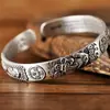Pulseira Aberta Europeia e Americana da Moda para Mulheres, High-End, Luxo Leve, Versátil, Design de Nicho, Joia Artística Retro de Liga