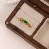 Anel de Borboleta de Liga Estilo Étnico Retrô Padrão Vazado Anel Aberto Feminino Ágata Sintética Cornalina Estilo Quente de Transmissão ao Vivo