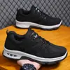 Zapatos de senderismo para hombre al por mayor para exteriores, zapatos deportivos casuales de malla transpirable antideslizantes, zapatos de seguridad para obras, zapatos de trekking