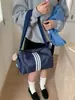 Bolsa de Lona Listrada Casual Leve Versátil Outono Inverno para Mulheres 2025 Nova com Zíper Grande Capacidade Bolsa Transversal de Viagem