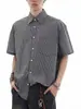Camisa Xadrez Casual Retro Americana para Homens 2026 Verão Novo Estilo Solta e Versátil Camisa Cleanfit Tendência da Moda Masculina