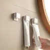 Gancho Clipe Branco Sem Marcas Estilo Japonês Clipe de Pasta de Dente para Banheiro Clipe para Pendurar Limpador Facial de Lavatório Clipe Branco Autoadesivo para Pendurar
