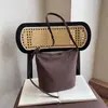 Bolso cubo de nylon de alta gama, de nicho, súper popular, color liso, para mujer, nuevo bolso cruzado para teléfono casual 2026