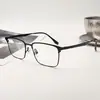 Armazones de titanio para anteojos de negocio ultraligeros de montura grande para hombre, monturas de ceja retro que hacen que la cara parezca más pequeña, armazones de titanio para anteojos para miopía, al por mayor