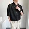 Camisa Negra de Seda de Hielo de Manga Corta para Hombre, Diseño de Verano con un Toque Exclusivo de Alta Gama, Elegante y Fresca, Chaqueta Camisa de Manga Siete Cuartos Estilo Callejero