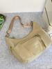 Bolsa de Ombro Versátil Simples de Nicho Transfronteiriça Feminina 2025 Nova Casual Grande Capacidade Bolsa Transversal Bolsa Tote Comércio Exterior