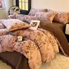 Juego de Cama de Terciopelo Leche para Conejos Madre y Cría Clase A Estilo Manta de Cama Cuatro Piezas Myllard Alto Gramaje Engrosado Cálido de Invierno Juego de Cuatro Piezas